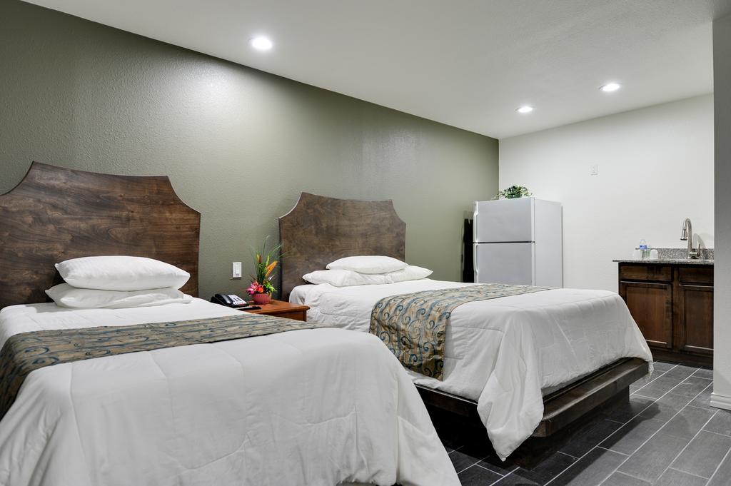 Romantic Inn & Suites Dallas Pokoj fotografie