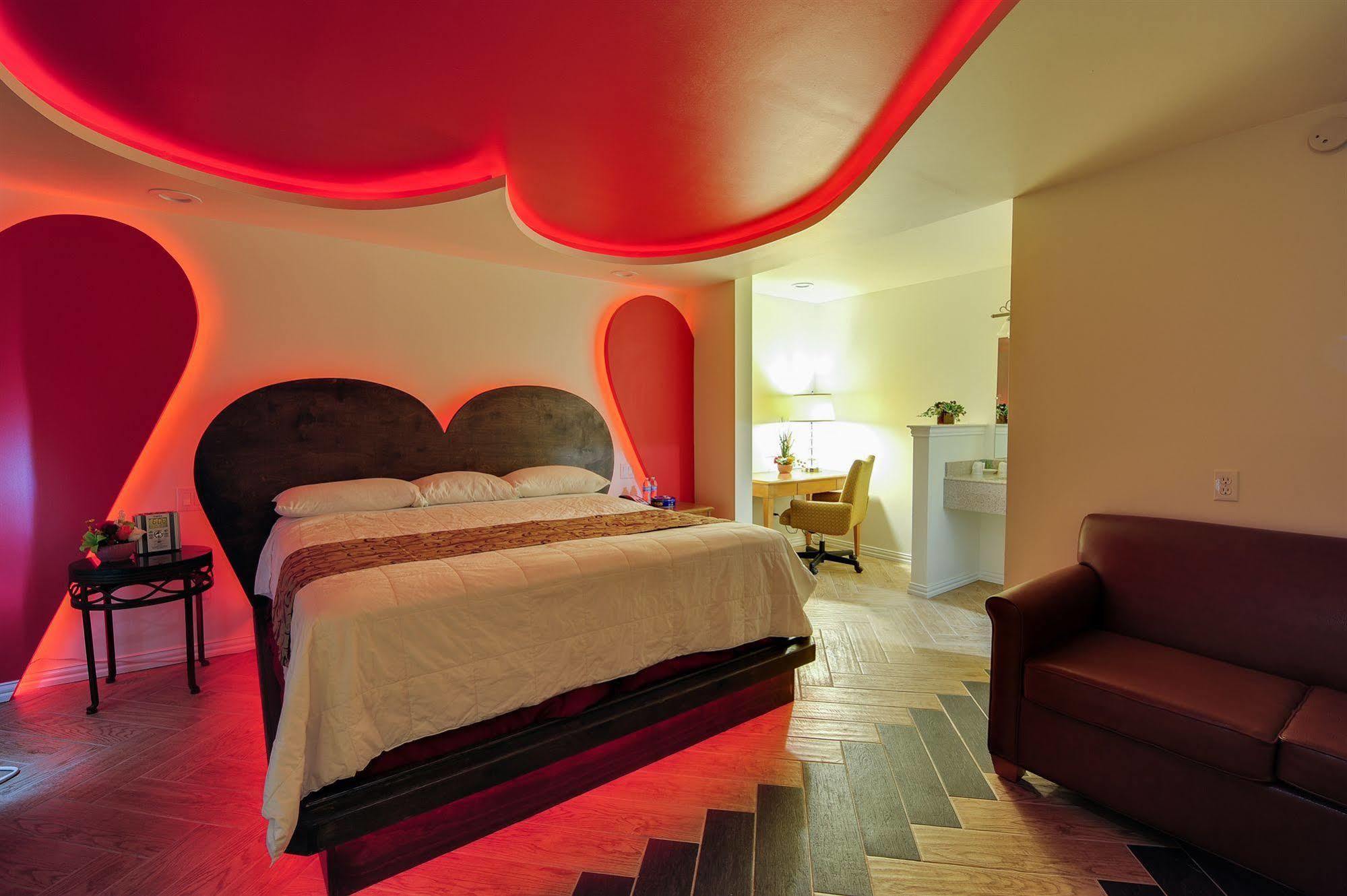 Romantic Inn & Suites Dallas Exteriér fotografie