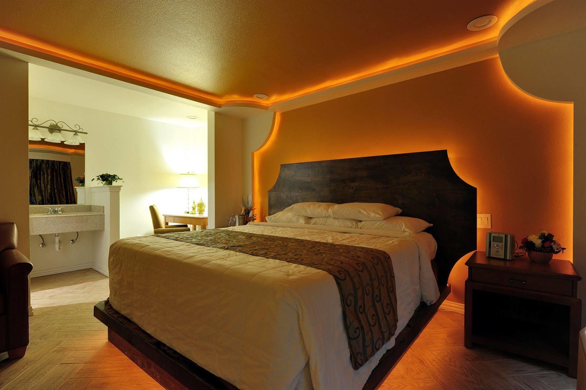 Romantic Inn & Suites Dallas Exteriér fotografie